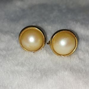 Vintage Clip On Gold tone Faux Pearl classic round earrings